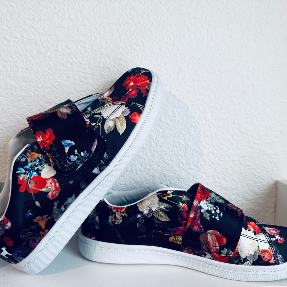 Floral Black Women's Sneakers